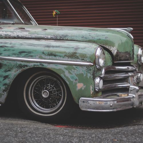 Automobile